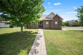 2308 Foxworth Ct, Murfreesboro, TN 37127