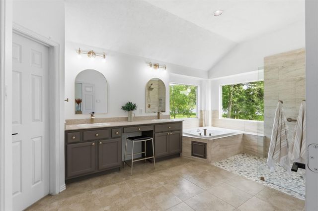 1417 Sapphire Shores, Willis, TX 77378