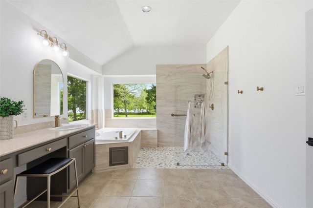 1417 Sapphire Shores, Willis, TX 77378