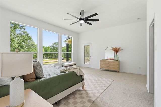 1417 Sapphire Shores, Willis, TX 77378