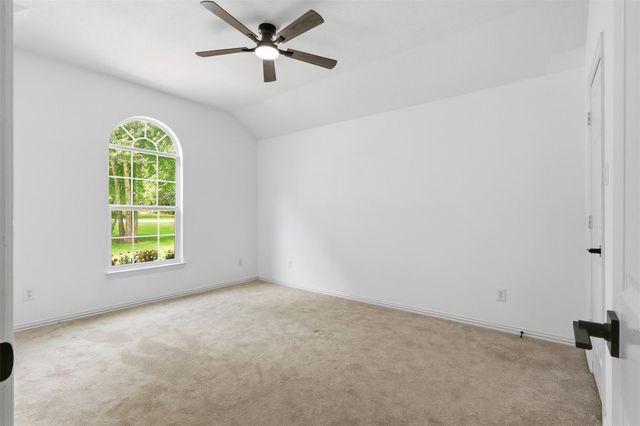 1417 Sapphire Shores, Willis, TX 77378