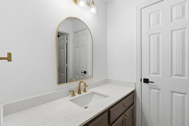 1417 Sapphire Shores, Willis, TX 77378