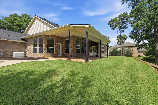1417 Sapphire Shores, Willis, TX 77378