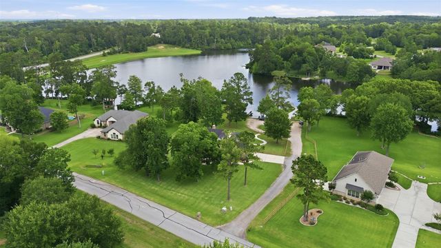 1417 Sapphire Shores, Willis, TX 77378