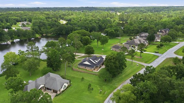 1417 Sapphire Shores, Willis, TX 77378
