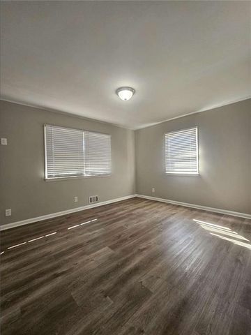 1058 Phillips Circle, Forest Park, GA 30297