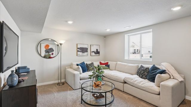 2347 SE Billings Place, West Des Moines, IA 50265