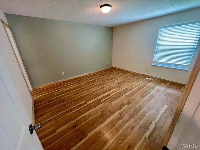 225 Timberidge Drive, St Peters, MO 63376