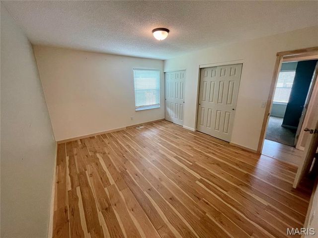 225 Timberidge Drive, St Peters, MO 63376