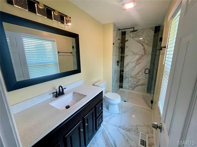225 Timberidge Drive, St Peters, MO 63376