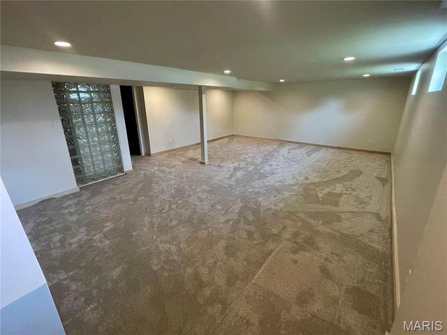 225 Timberidge Drive, St Peters, MO 63376