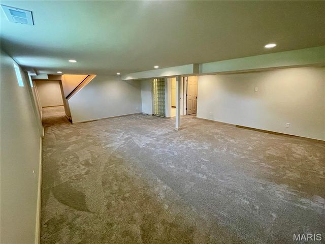 225 Timberidge Drive, St Peters, MO 63376