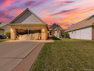 5374 Franklin Avenue, Trenton, MI 48183