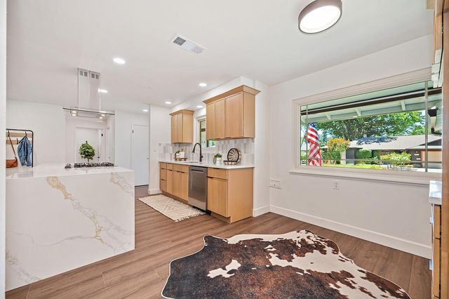 5617 Rosedale Way, Sacramento, CA 95822
