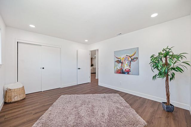 5617 Rosedale Way, Sacramento, CA 95822