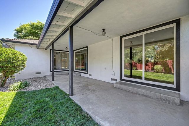 5617 Rosedale Way, Sacramento, CA 95822