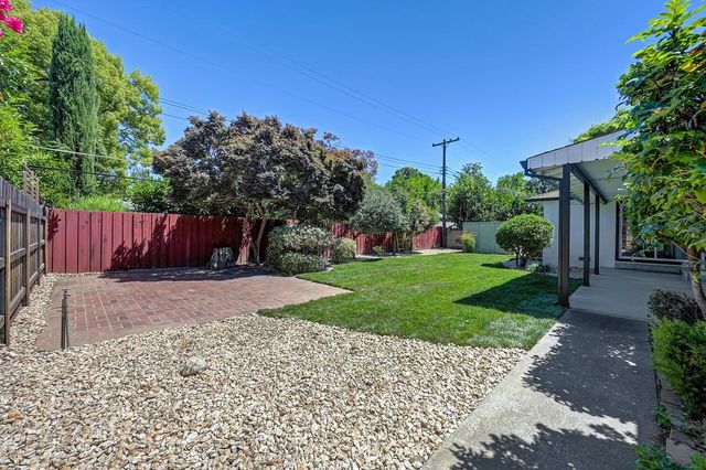 5617 Rosedale Way, Sacramento, CA 95822