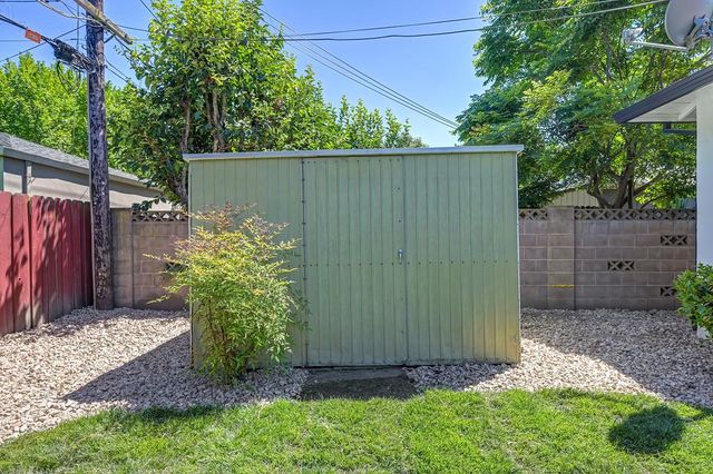5617 Rosedale Way, Sacramento, CA 95822