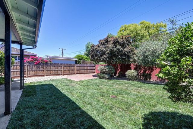 5617 Rosedale Way, Sacramento, CA 95822