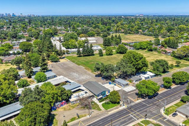5617 Rosedale Way, Sacramento, CA 95822