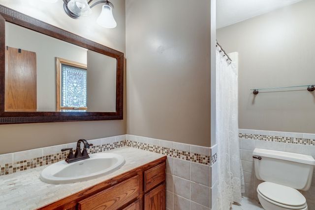 8418 W 19th St, Wichita, KS 67212