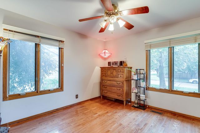 8418 W 19th St, Wichita, KS 67212