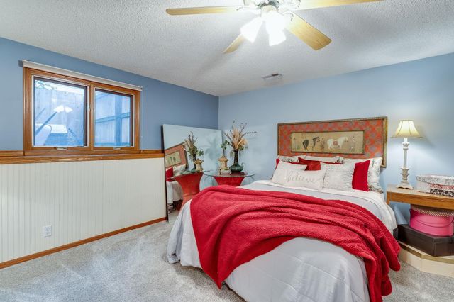 8418 W 19th St, Wichita, KS 67212