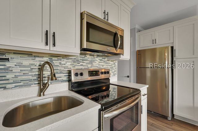 40 Folly Field Rd Apt A124, Hilton Head Island, SC 29928