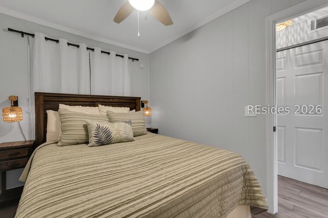 40 Folly Field Rd Apt A124, Hilton Head Island, SC 29928