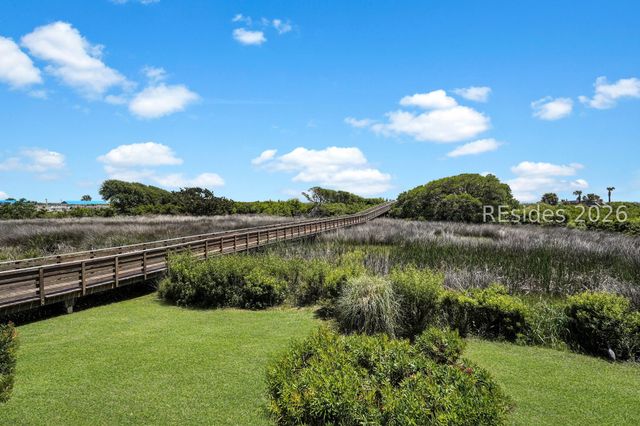 40 Folly Field Rd Apt A124, Hilton Head Island, SC 29928