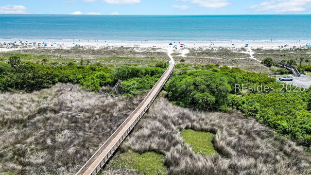 40 Folly Field Rd Apt A124, Hilton Head Island, SC 29928