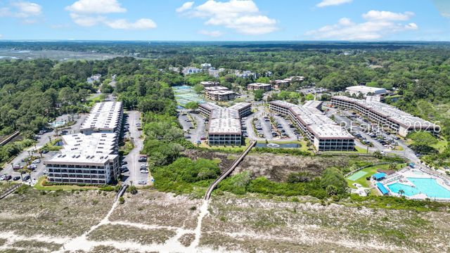 40 Folly Field Rd Apt A124, Hilton Head Island, SC 29928