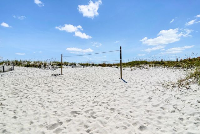 40 Folly Field Rd Apt A124, Hilton Head Island, SC 29928