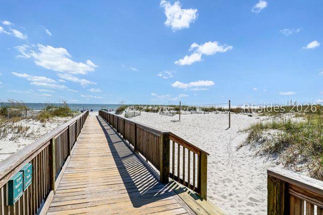 40 Folly Field Rd Apt A124, Hilton Head Island, SC 29928