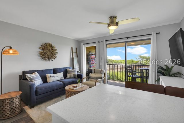 40 Folly Field Rd Apt A124, Hilton Head Island, SC 29928