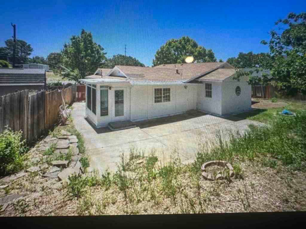 Image 15 of property listing at 1146 Lewis Ave, Vallejo, CA 94591