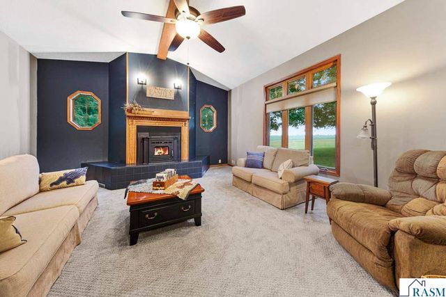 58560 Kirkwood Road, Mankato, MN 56001