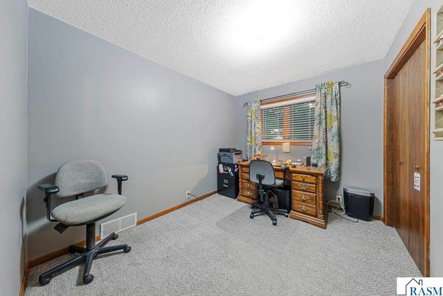 58560 Kirkwood Road, Mankato, MN 56001