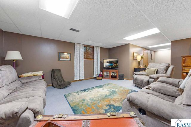 58560 Kirkwood Road, Mankato, MN 56001