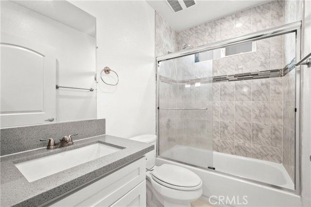 4816 Saturn Street, Los Angeles, CA 90019