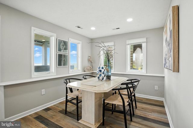 106 LIGHTHOUSE DR, Hampton, VA 23664