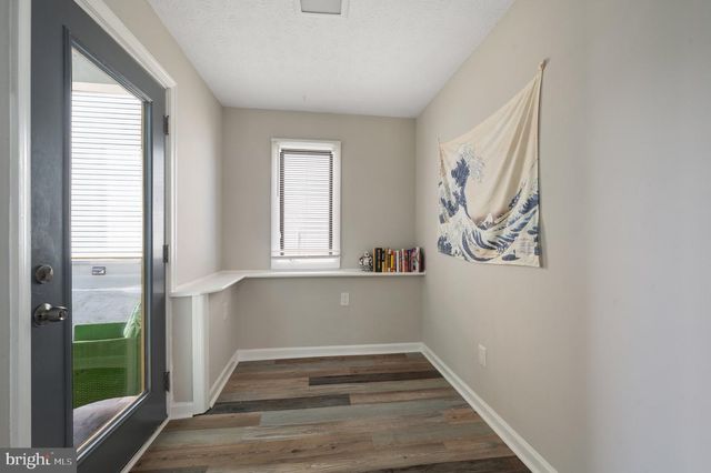 106 LIGHTHOUSE DR, Hampton, VA 23664