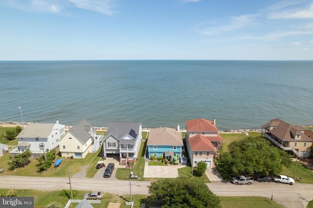 106 LIGHTHOUSE DR, Hampton, VA 23664
