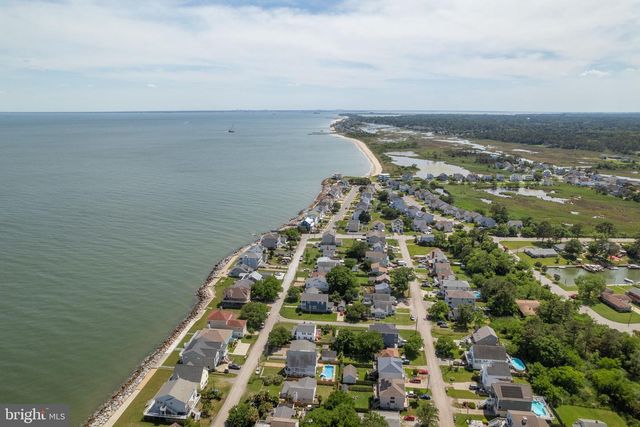 106 LIGHTHOUSE DR, Hampton, VA 23664