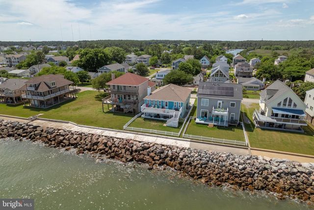 106 LIGHTHOUSE DR, Hampton, VA 23664