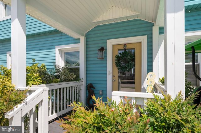 106 LIGHTHOUSE DR, Hampton, VA 23664