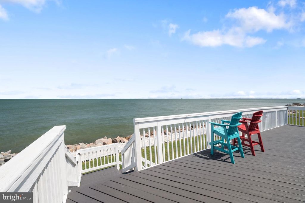106 LIGHTHOUSE DR, Hampton, VA 23664
