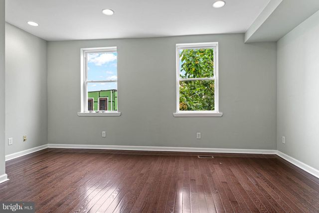 1216 S 20TH ST, Philadelphia, PA 19146
