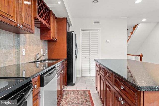 1216 S 20TH ST, Philadelphia, PA 19146