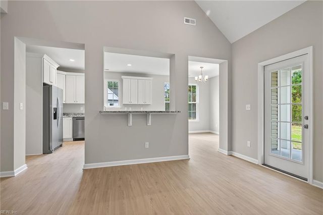 35242 Amanda LOOP, Ivor, VA 23866